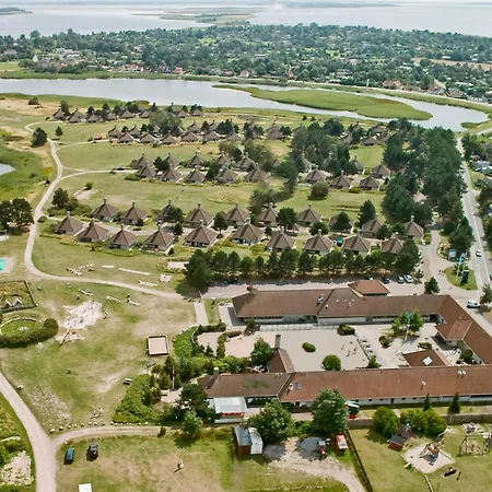 3 In In בית נופש